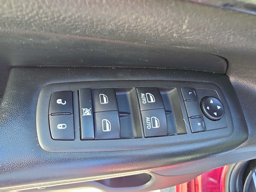 Photo 20 of this Jeep Grand Cherokee