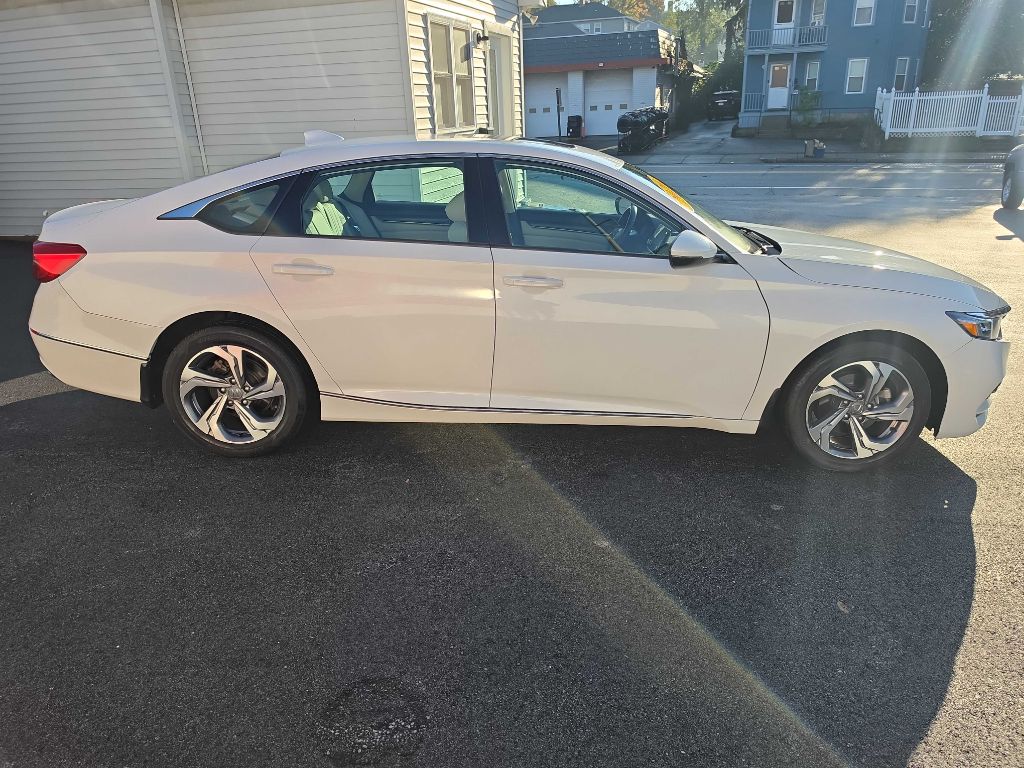 Photo 3 of this Honda Accord Sedan
