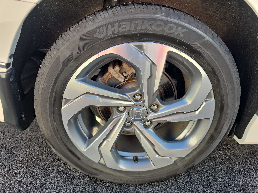 Photo 4 of this Honda Accord Sedan