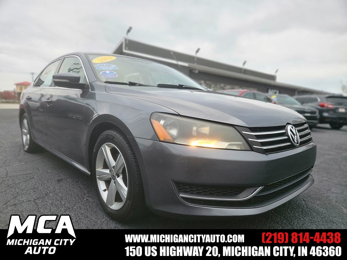 2013 Volkswagen Passat SE w/Sunroof