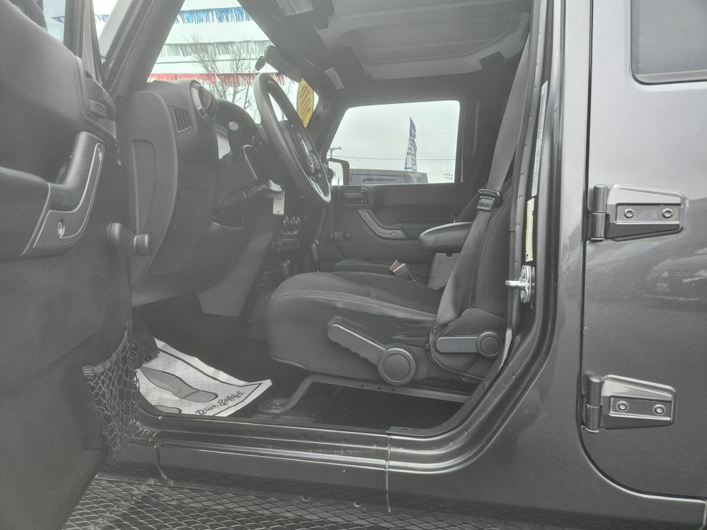 2016 Jeep Wrangler Unlimited Sport photo 23