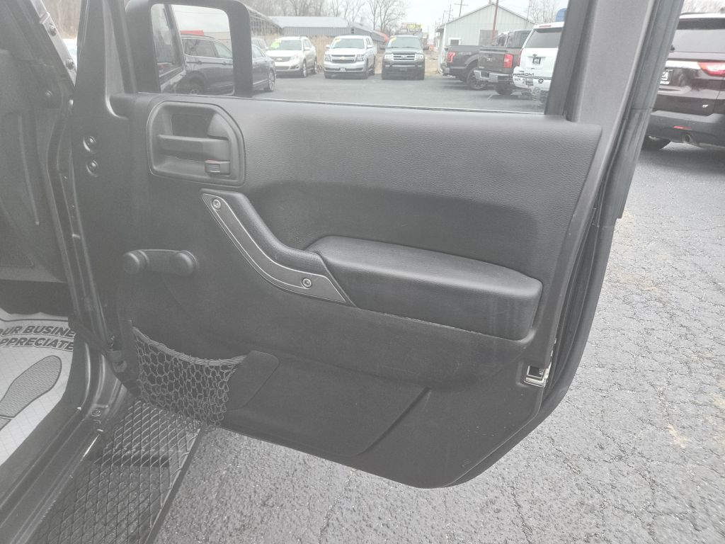 2016 Jeep Wrangler Unlimited Sport photo 36