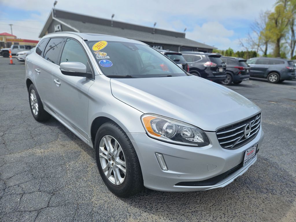2015 Volvo XC60 T5 Drive-E Premier Plus photo 2
