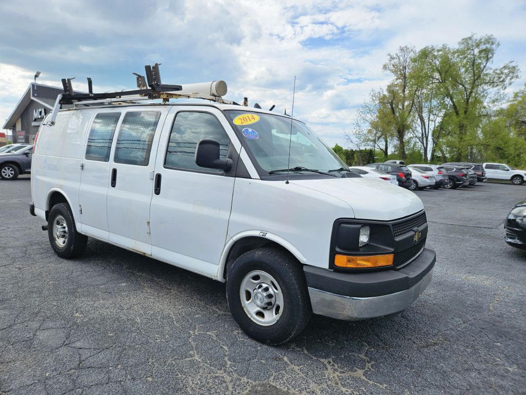 2014 Chevrolet Express Cargo Van photo 3