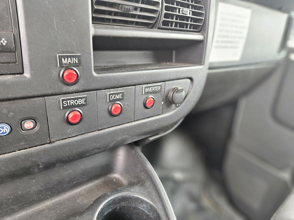 2014 Chevrolet Express Cargo Work Van - Photo 16
