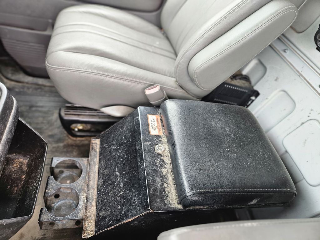 2014 Chevrolet Express Cargo Work Van - Photo 17