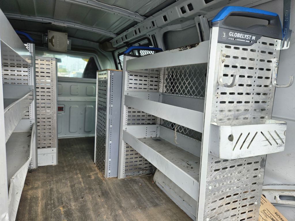 2014 Chevrolet Express Cargo Work Van - Photo 22