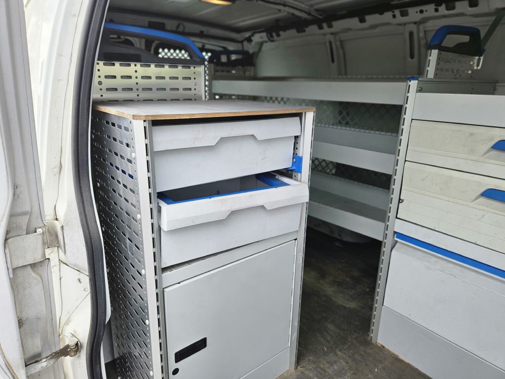 2014 Chevrolet Express Cargo Work Van - Photo 26