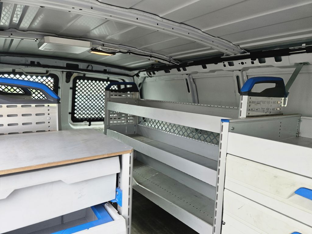 2014 Chevrolet Express Cargo Work Van - Photo 27