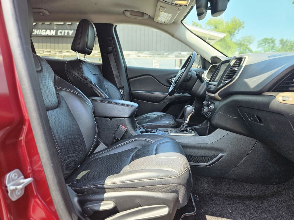 2015 Jeep Cherokee Limited photo 25