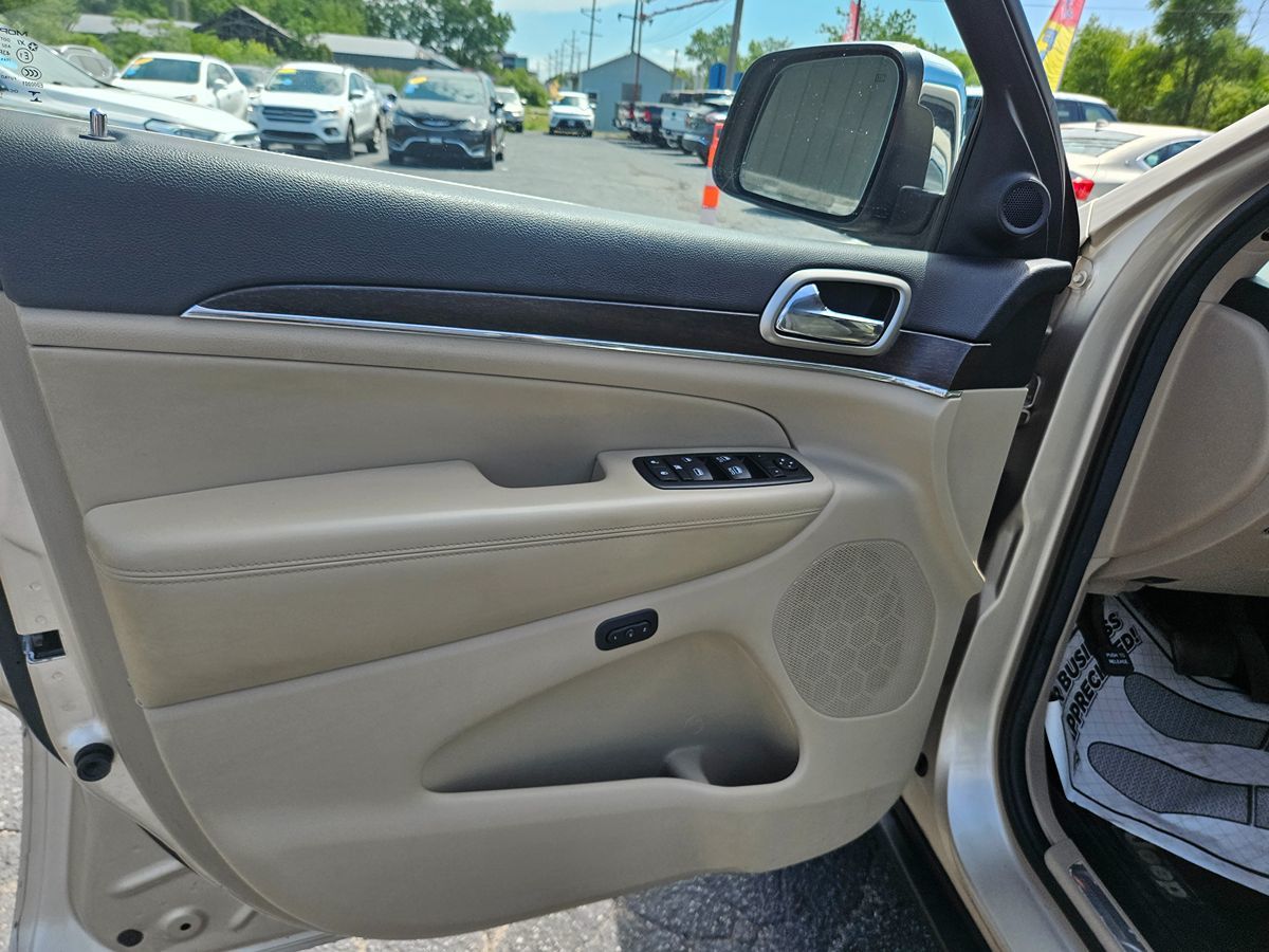2014 Jeep Grand Cherokee Limited photo 22