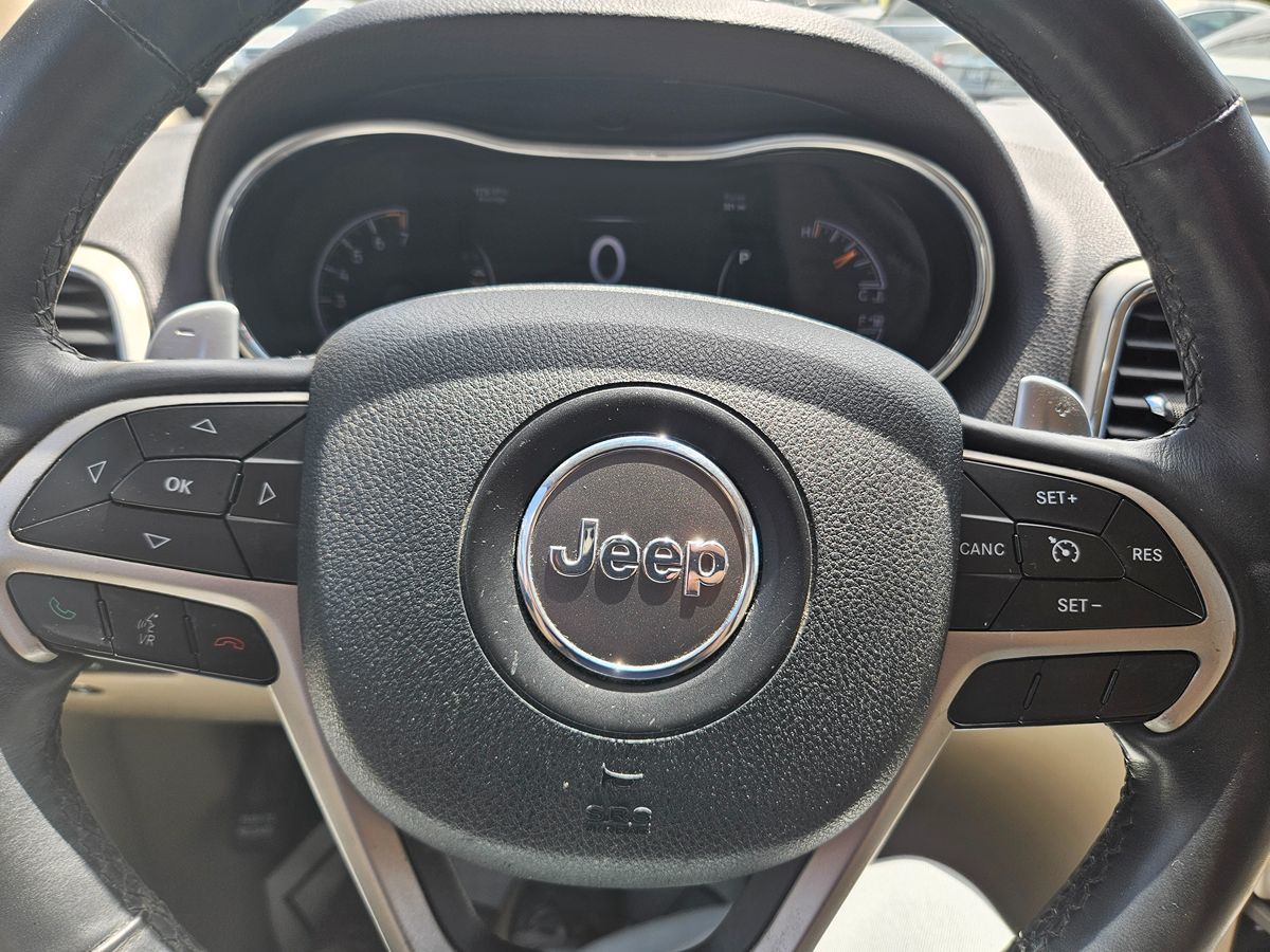 2014 Jeep Grand Cherokee Limited photo 30
