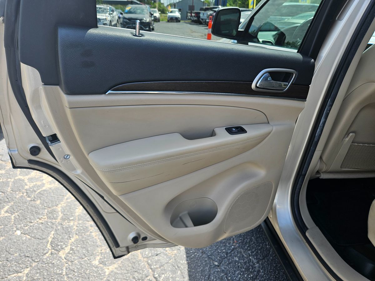 2014 Jeep Grand Cherokee Limited photo 43