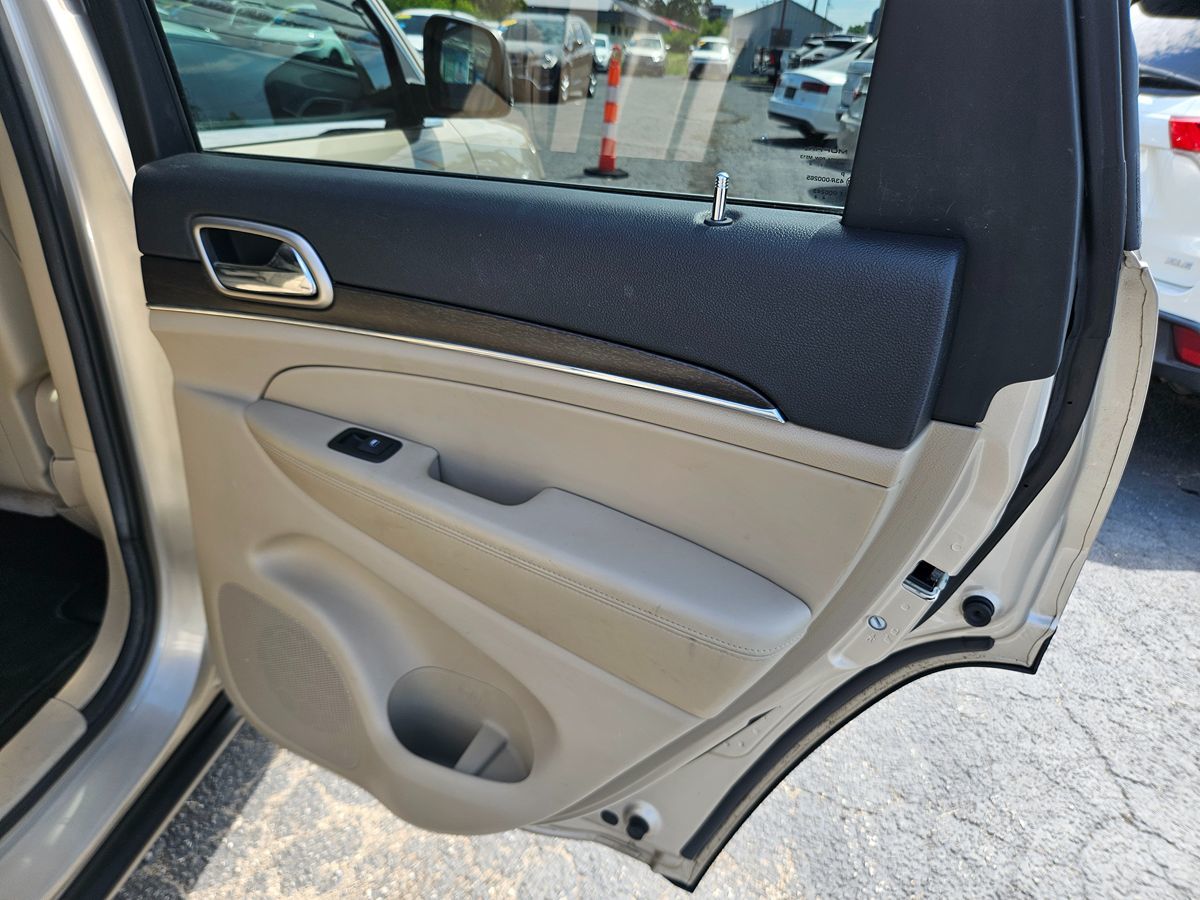 2014 Jeep Grand Cherokee Limited photo 52