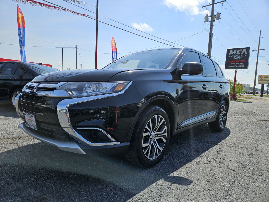 2018 Mitsubishi Outlander ES photo 17