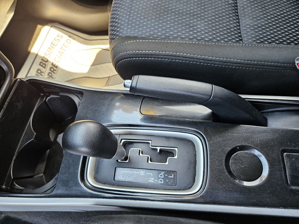 2018 Mitsubishi Outlander ES photo 27
