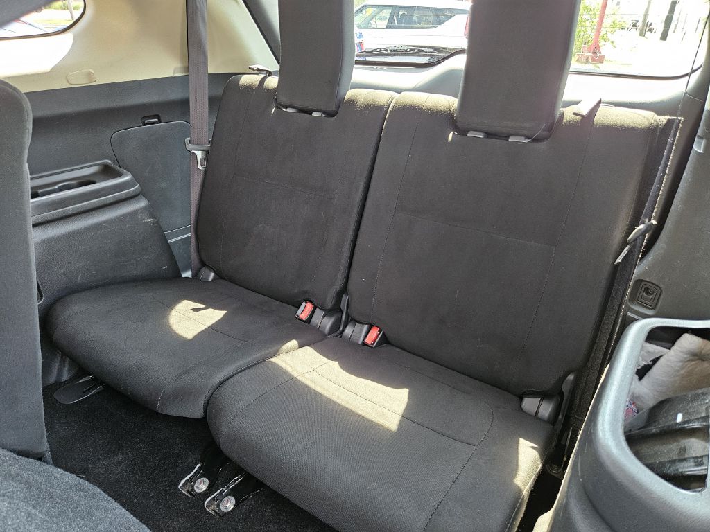 2018 Mitsubishi Outlander ES photo 32