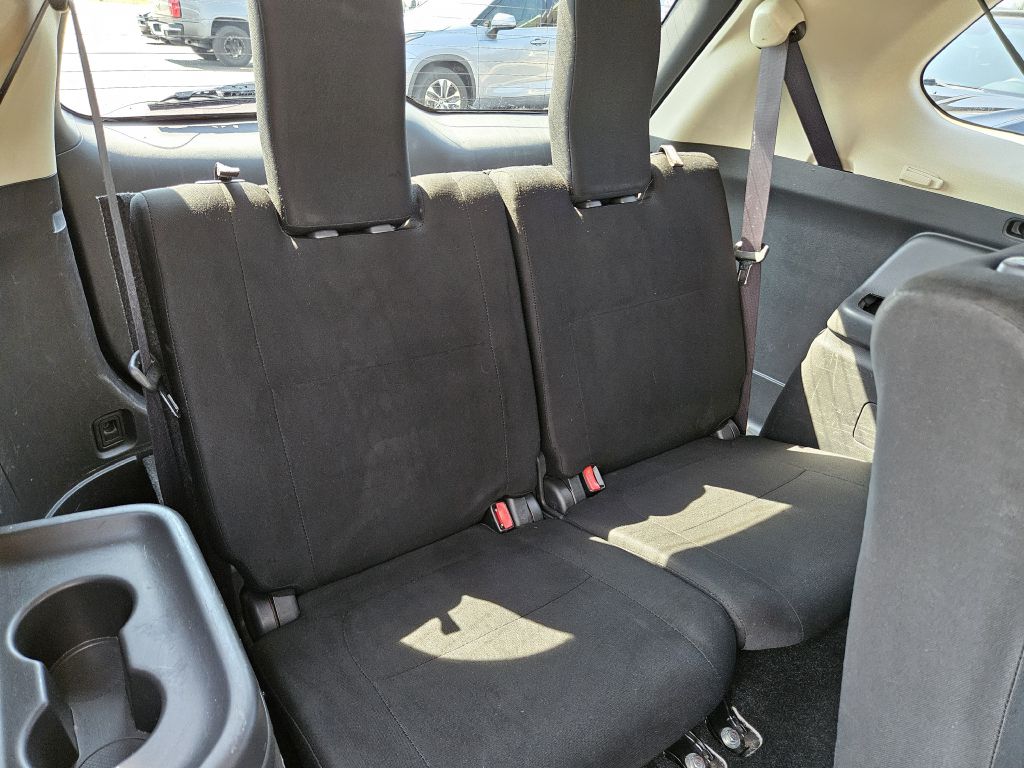 2018 Mitsubishi Outlander ES photo 39