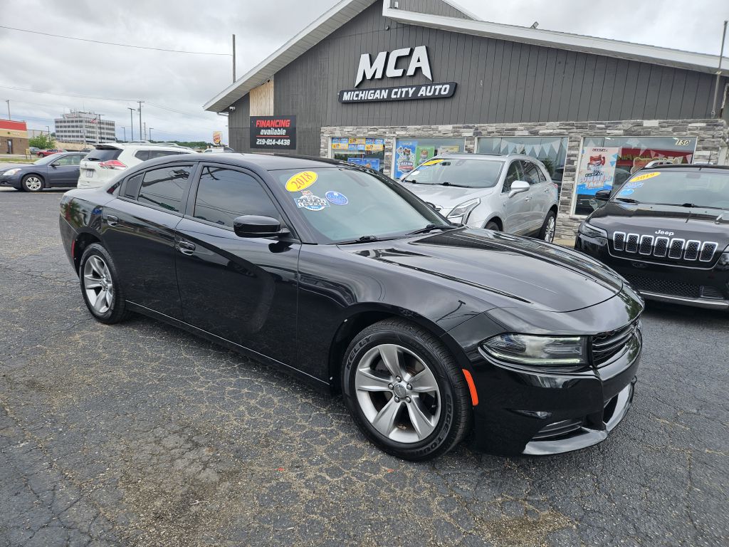 2018 Dodge Charger SXT Plus photo 2