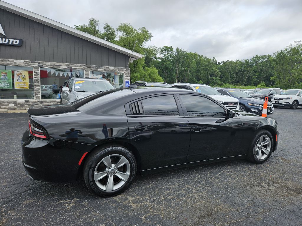 2018 Dodge Charger SXT Plus photo 5