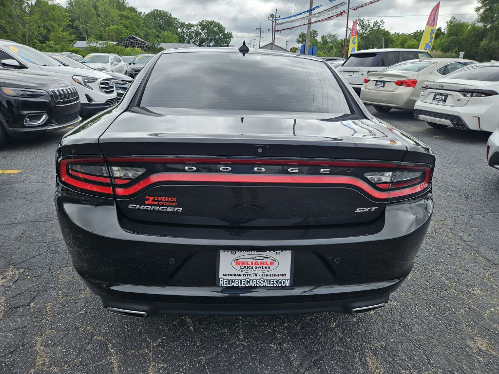 2018 Dodge Charger SXT Plus photo 7