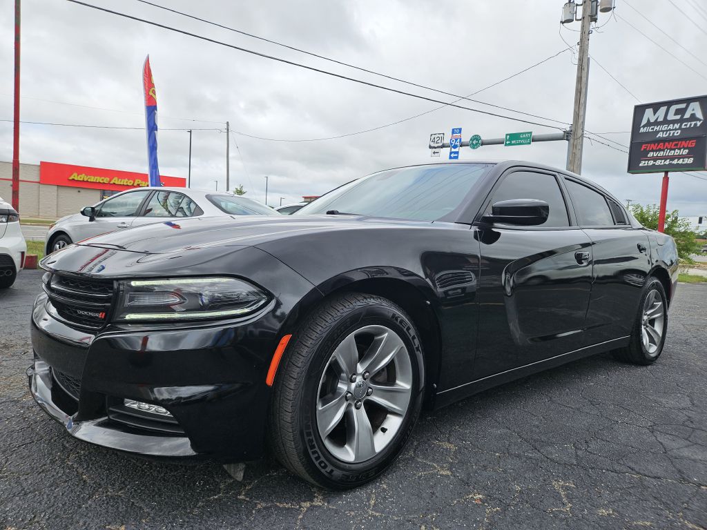 2018 Dodge Charger SXT Plus photo 13