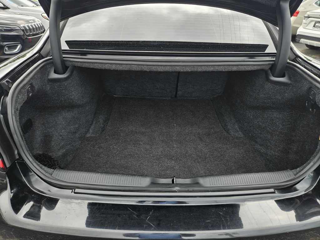 2018 Dodge Charger SXT Plus photo 37