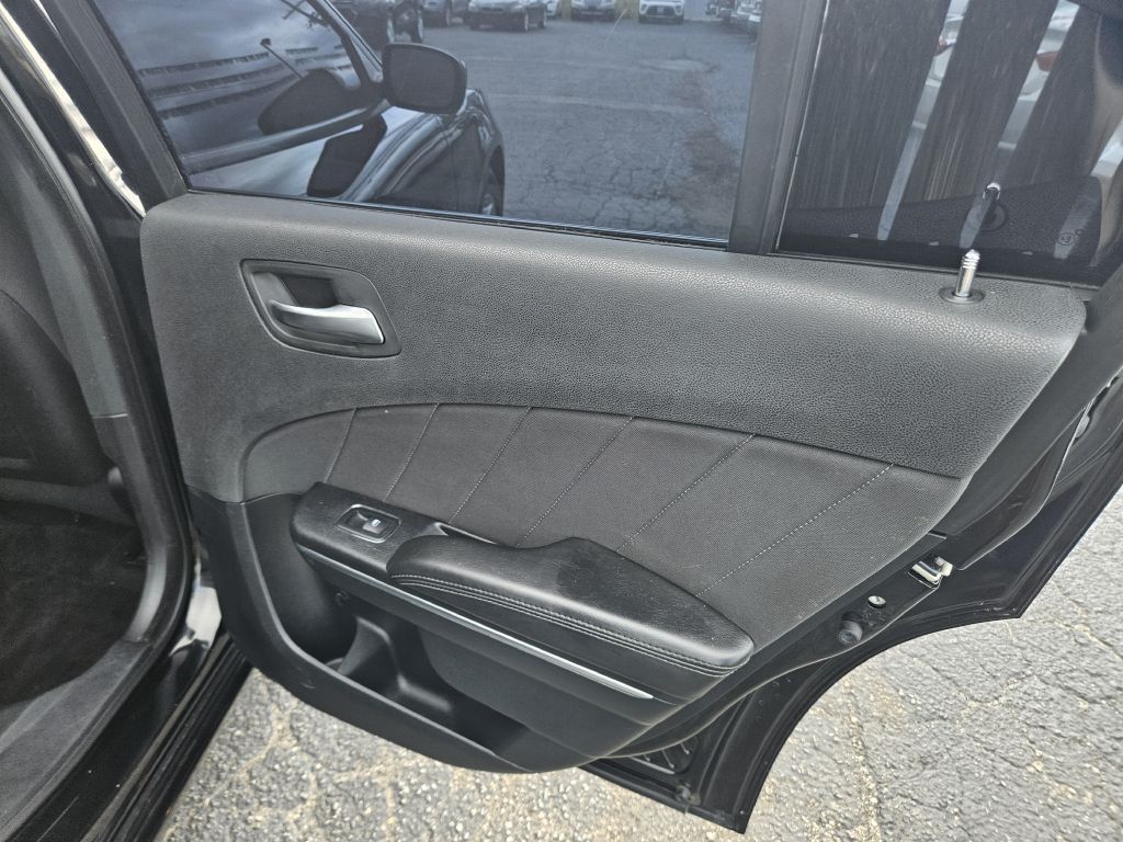 2018 Dodge Charger SXT Plus photo 42