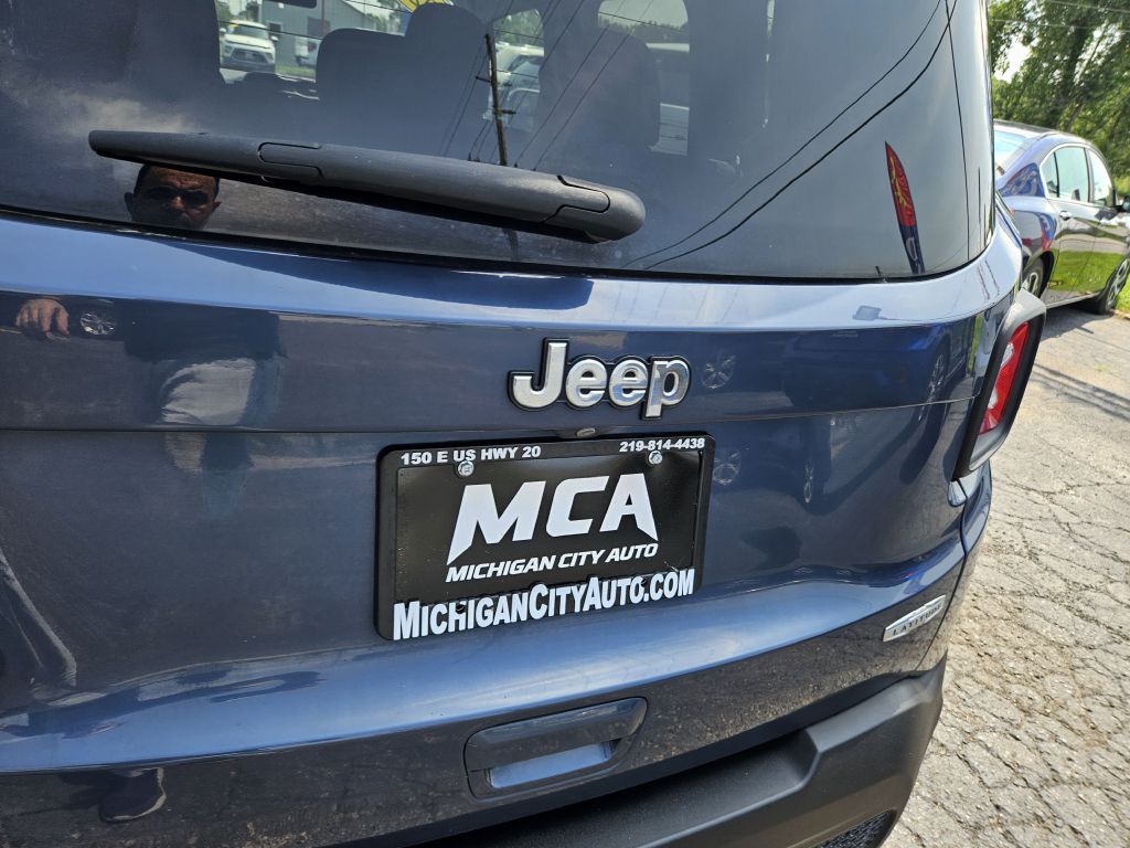 2020 Jeep Renegade Latitude photo 9