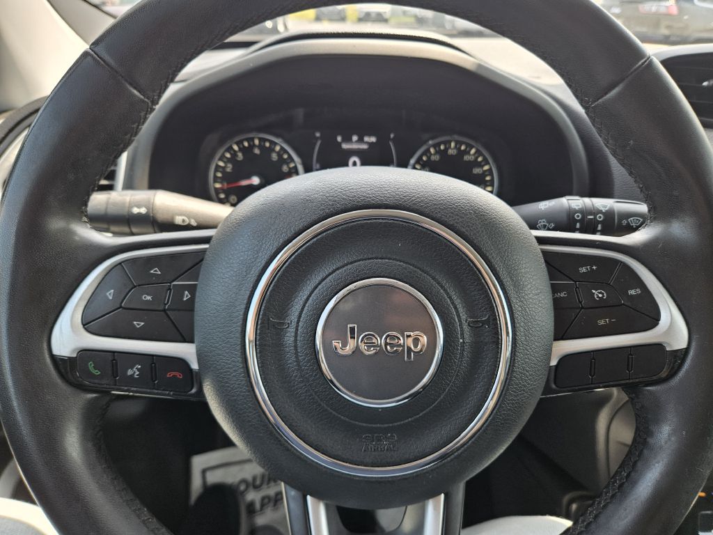 2020 Jeep Renegade Latitude photo 27