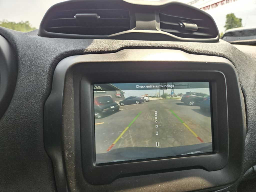 2020 Jeep Renegade Latitude photo 35