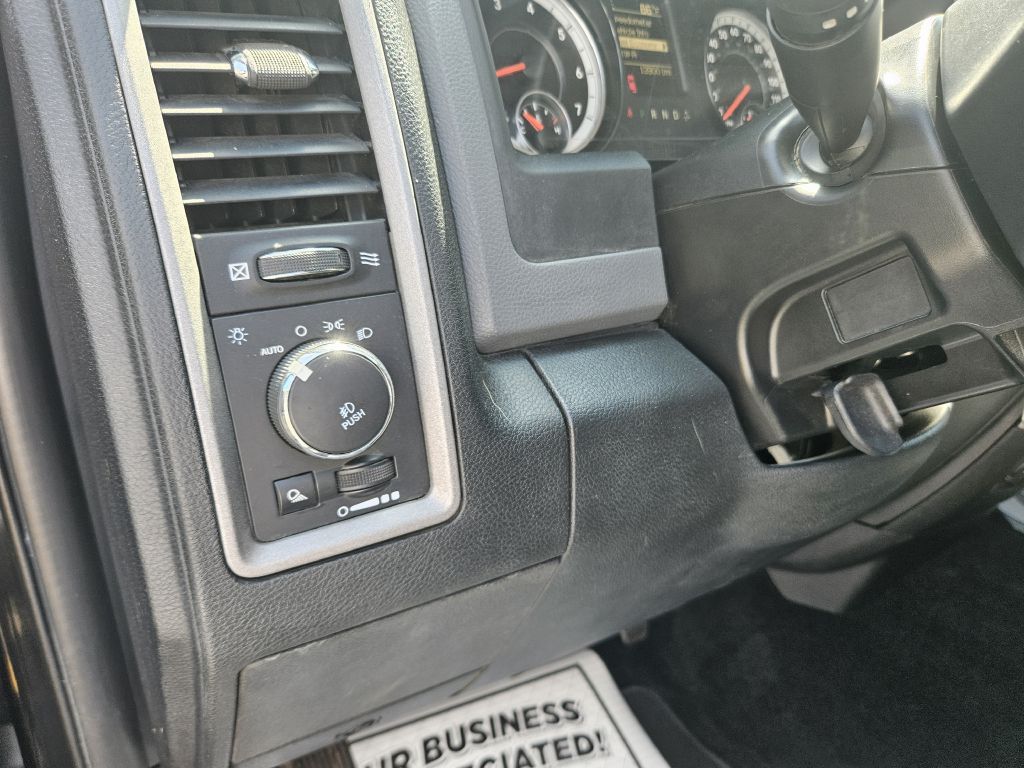 2015 Ram 1500 Express photo 21