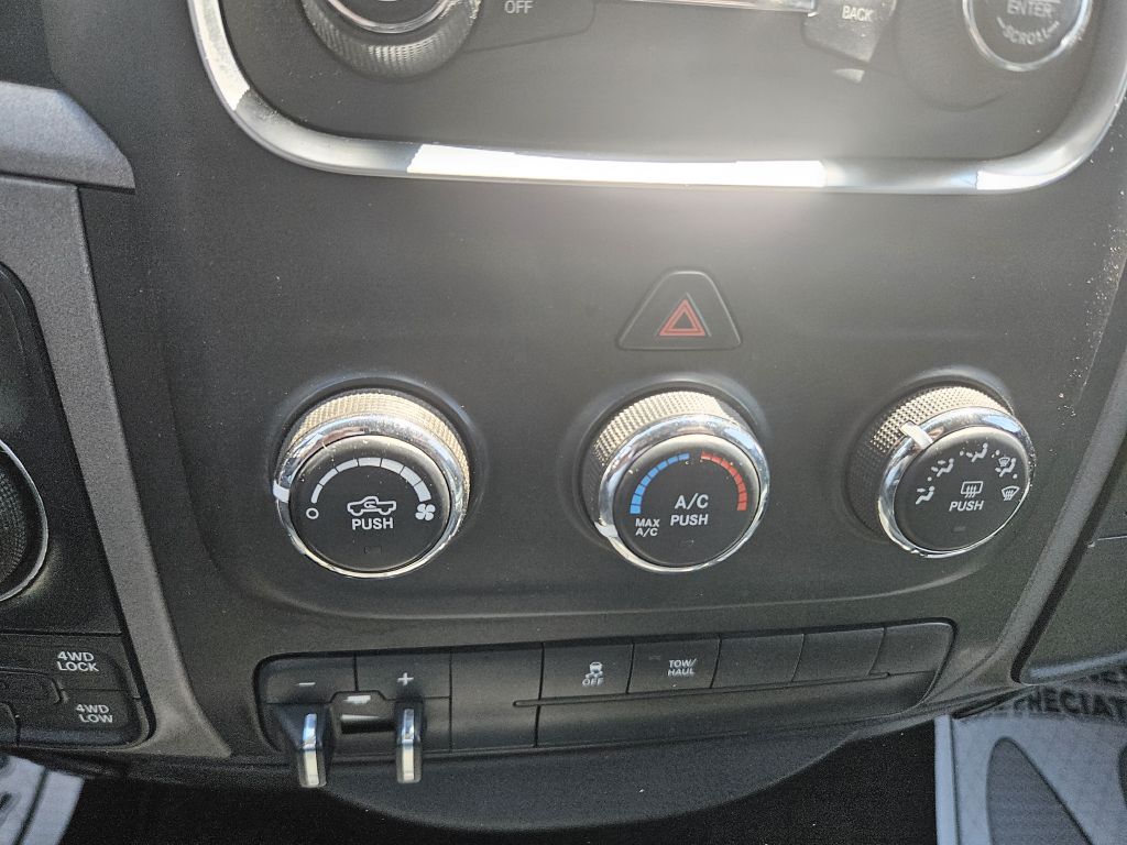 2015 Ram 1500 Express photo 29