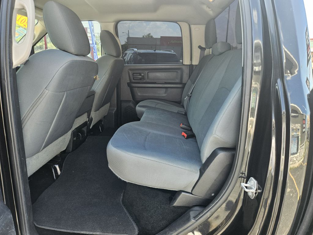 2015 Ram 1500 Express photo 32