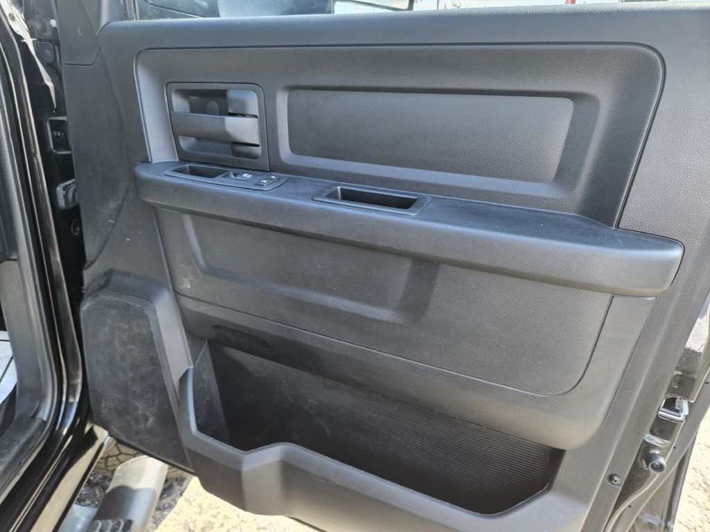 2015 Ram 1500 Express photo 35