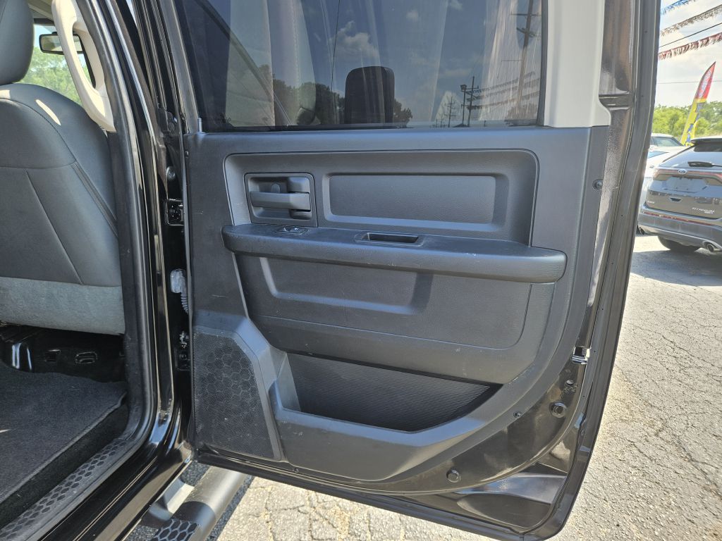 2015 Ram 1500 Express photo 38
