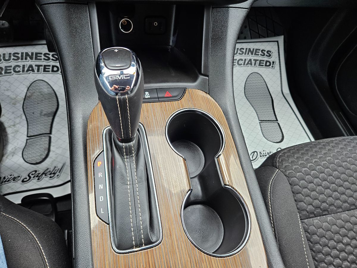 2018 Gmc Acadia SLE photo 30