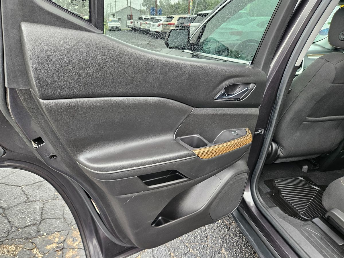 2018 Gmc Acadia SLE photo 33