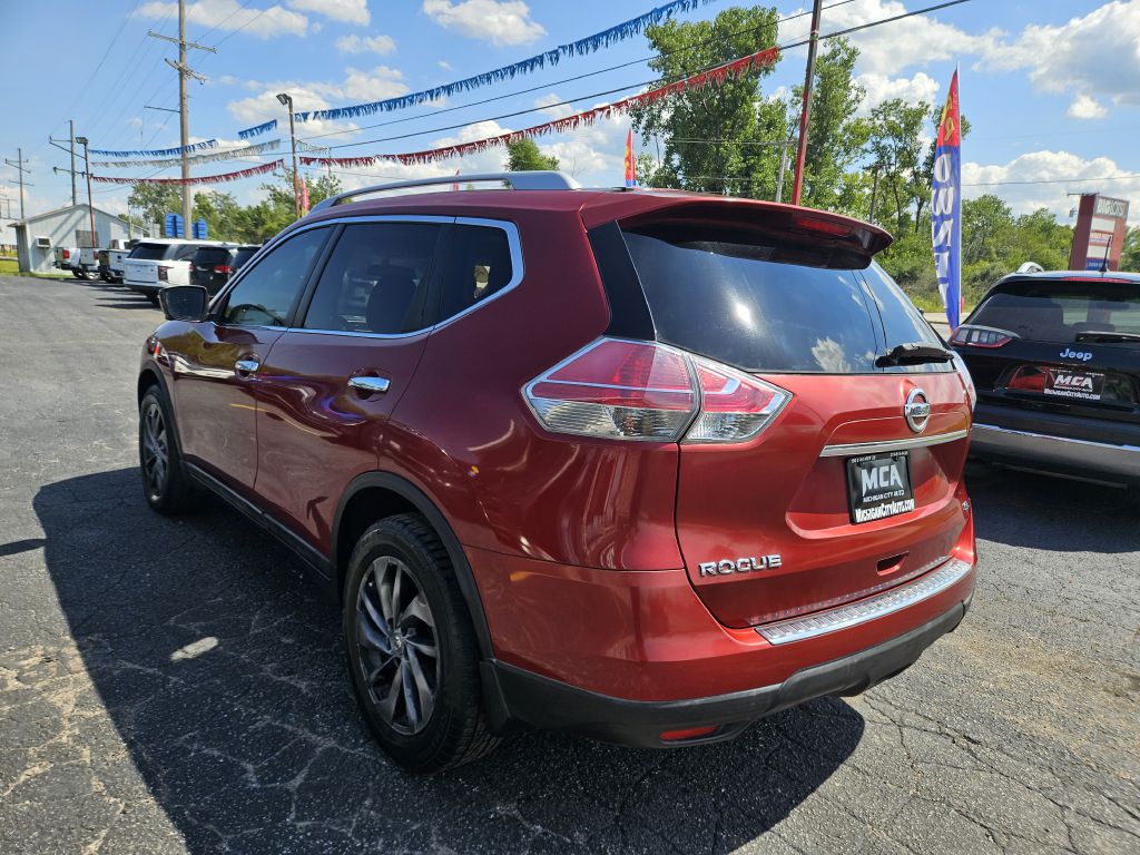 2015 Nissan Rogue SL photo 9