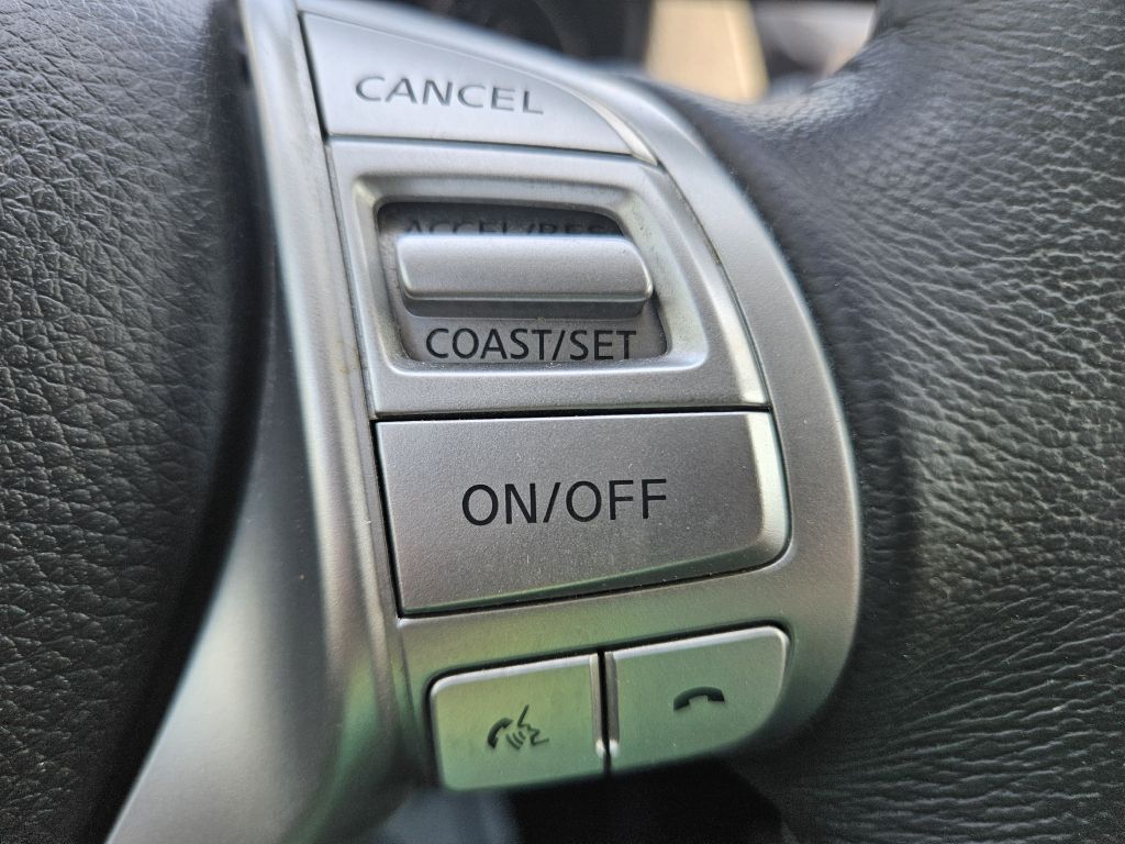 2015 Nissan Rogue SL photo 27