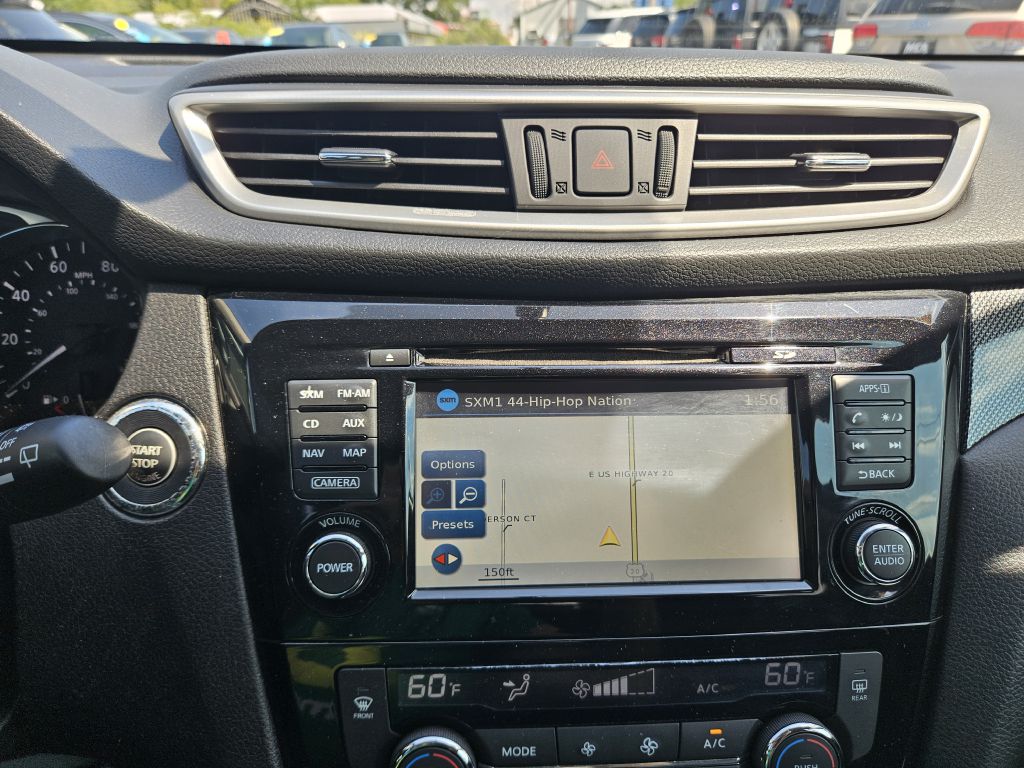 2015 Nissan Rogue SL photo 29