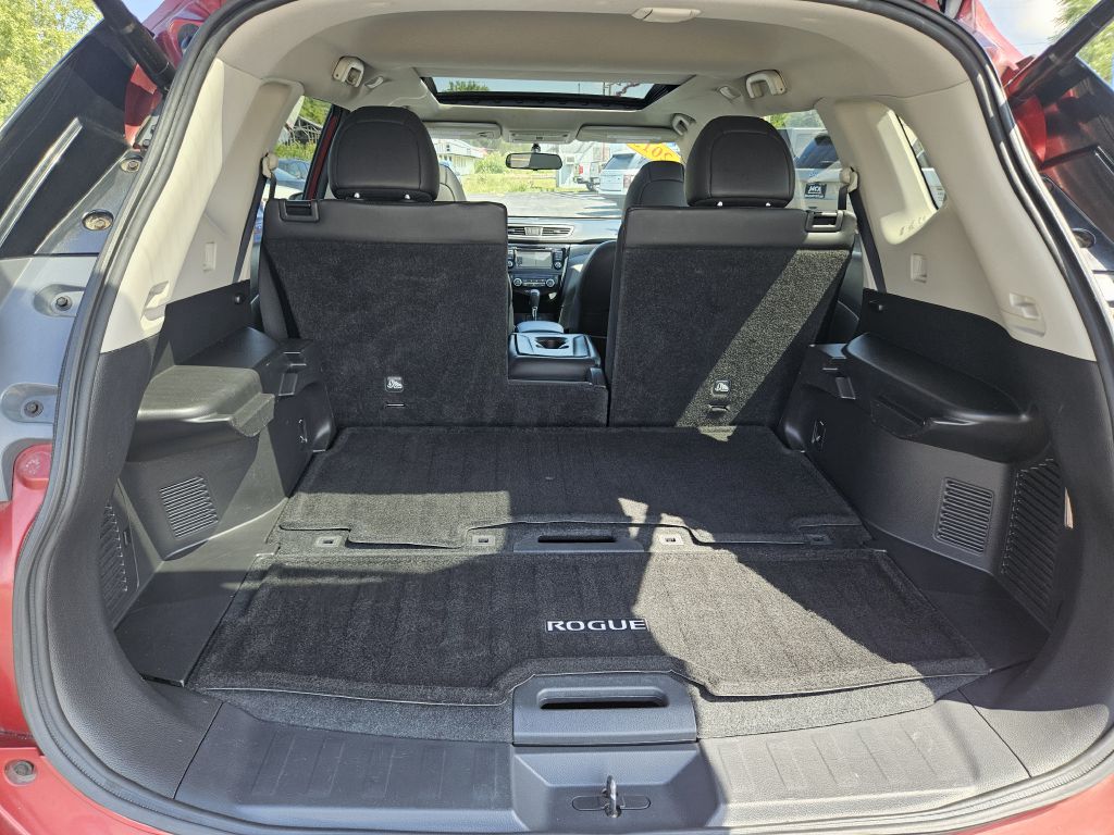 2015 Nissan Rogue SL photo 40