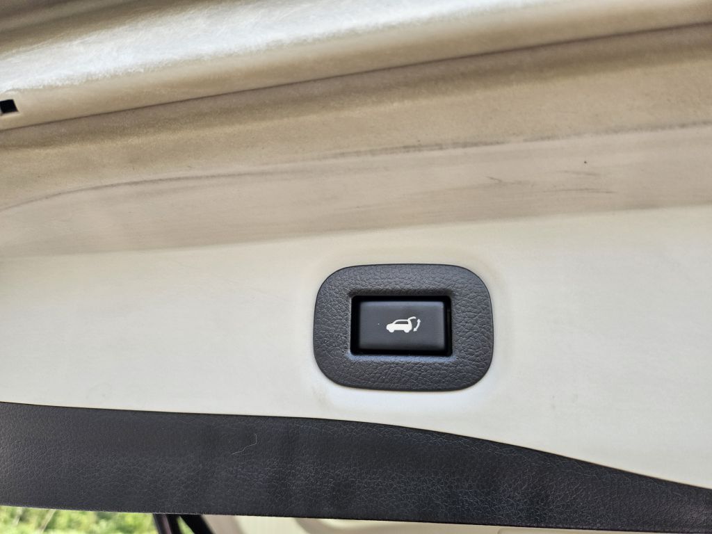 2015 Nissan Rogue SL photo 41