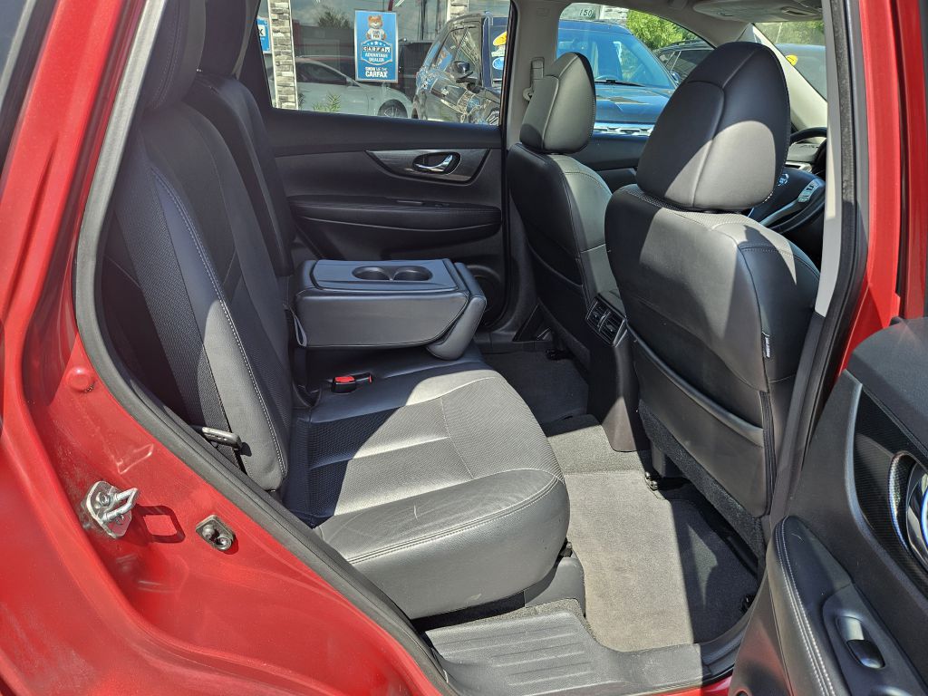 2015 Nissan Rogue SL photo 47