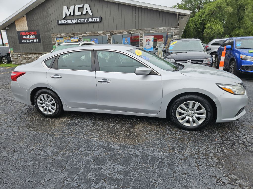 2016 Nissan Altima 2.5 photo 5