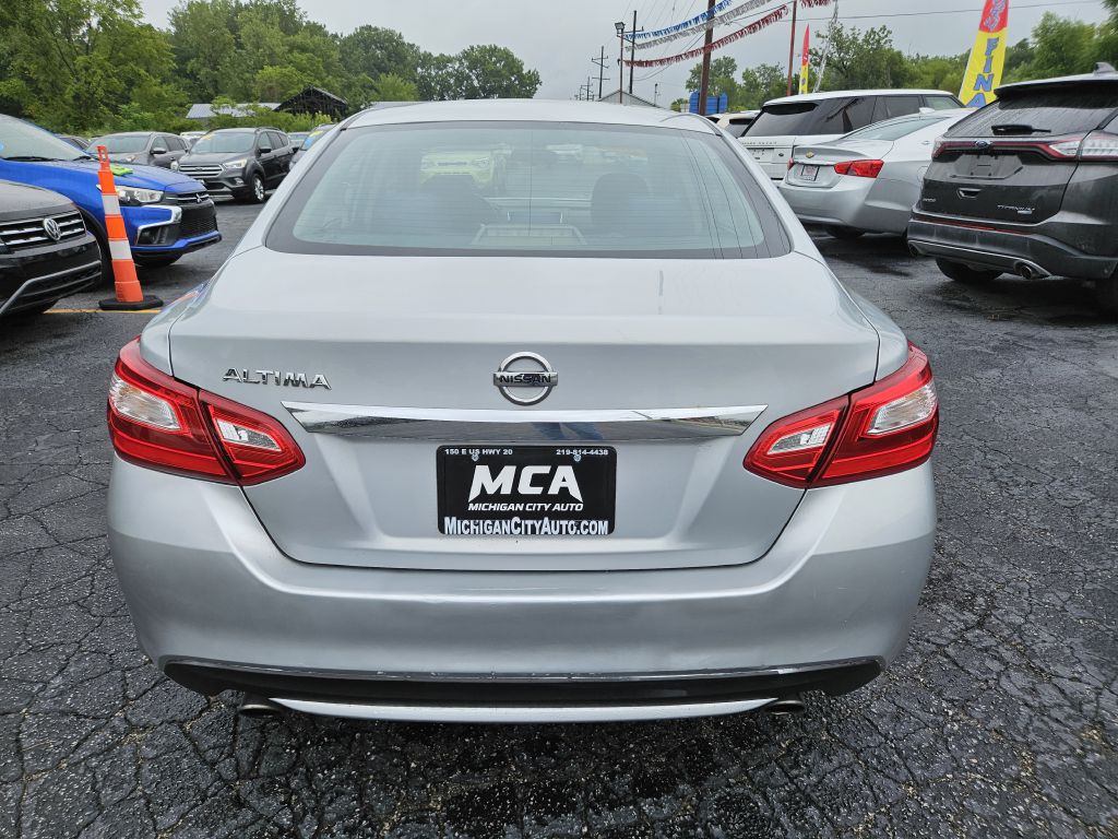 2016 Nissan Altima 2.5 photo 8