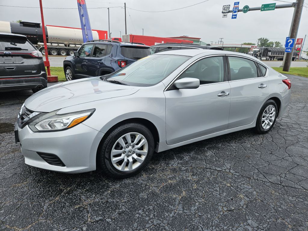 2016 Nissan Altima 2.5 photo 13
