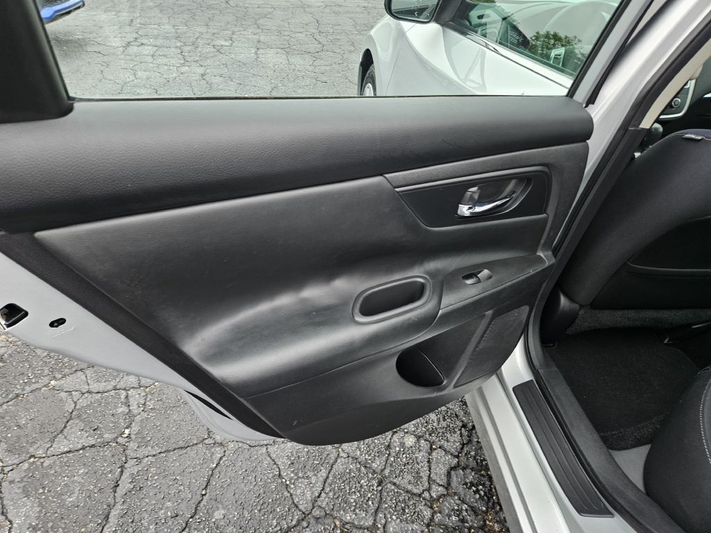 2016 Nissan Altima 2.5 photo 31
