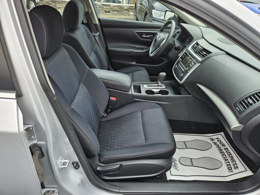 2016 Nissan Altima 2.5 photo 36