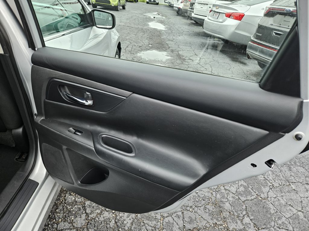 2016 Nissan Altima 2.5 photo 39
